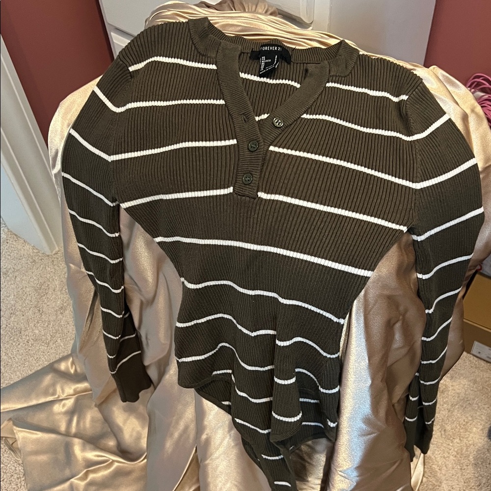 Forever 21 Olive and White striped Button-Up long sleeve ribbed bodysuit small